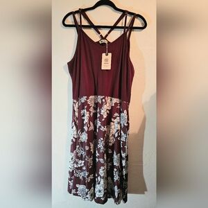 NWT Moyabo Size 2XL Floral Burgundy Dress with Strappy Back
